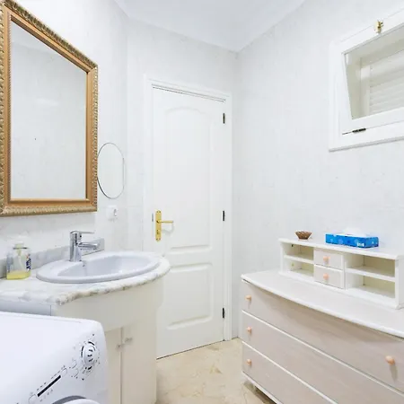 Apartment Encantador Con Vistas Al Jardin En *